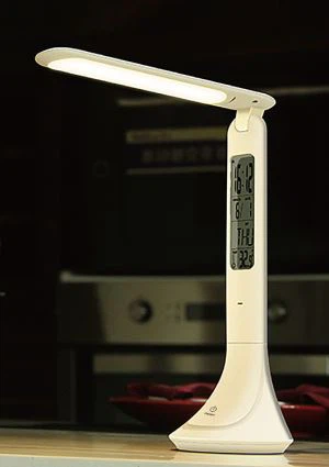 LED galda lampa ar kalendāru